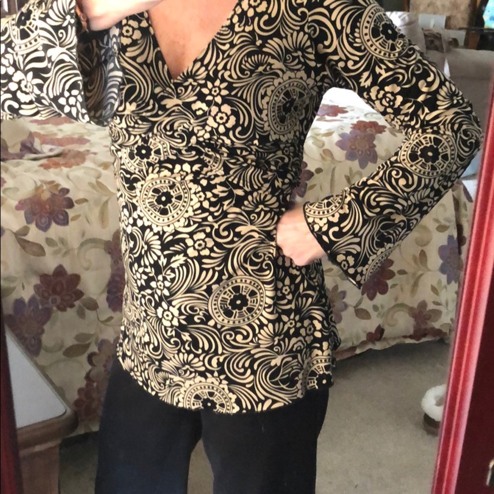 Dressy Shirt MKM design SZ  M 92% poly 6% spandex